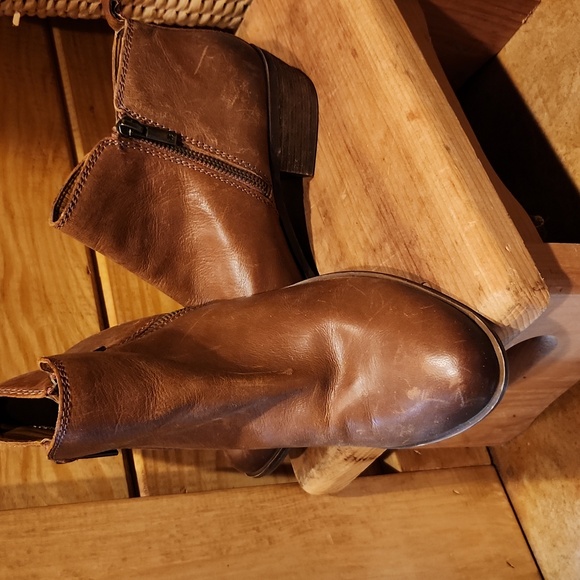Lucky Brand Leather Ankle Boots size 8.5 M - Picture 3 of 7